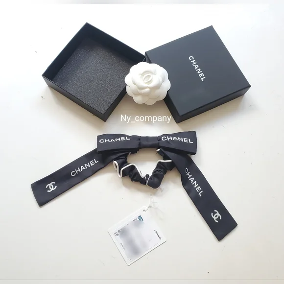 CHANEL | Accessories | Salechanel Bow Silk Hair Scrunchie  display picture 1